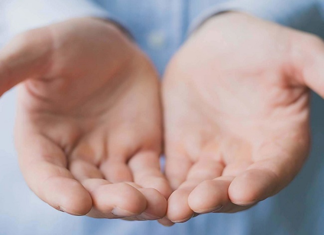 ۱۰ حقیقت جالب در باره افراد چپ و راست دست!