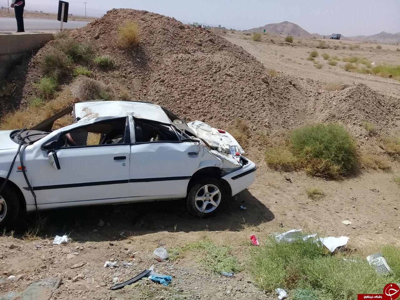 واژگونی پژو 405 در سمنان + تصاویر