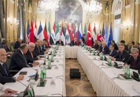 نشسستی در آستانه آزادی ادلب