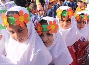 دبستان شهید جهانی ارومیه؛ میزبان آیین استانی شکوفه‌ها و غنچه‌ها