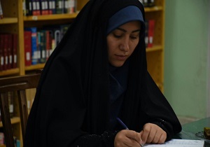 مطالبه گری زنان در امور جامعه باید پررنگ‌تر باشد