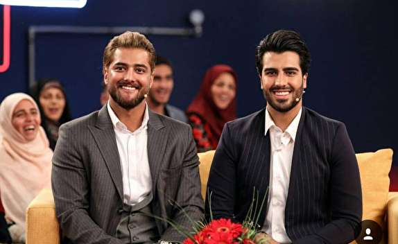 بغض خواننده ماکان بند برای پدرش/ماکان بندی ها به آرزوی خود رسیدند بغض خواننده ماکان بند برای پدرش/ماکان بندی ها به آرزوی خود رسیدند