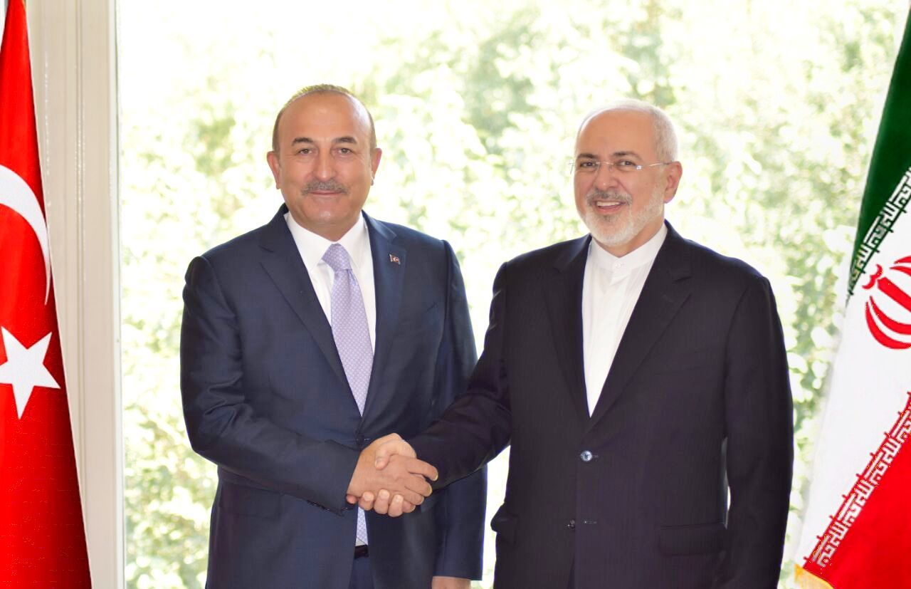 ظریف با وزیر خارجه ترکیه دیدار و گفتگو کرد