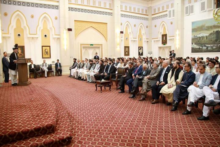 دیدار اشرف غنی با بزرگان، متنفذین و جوانان وردک