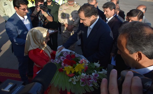 وزیر بهداشت وارد فرودگاه بین&zwnj;المللی ماکو شد