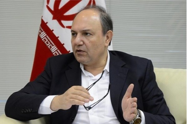 ایران در تهیه سوخت بدون آلاینده حوزه کشتیرانی دچار مشکل است / آمریکا امنیت ناوگان دریایی کشور را به خطر انداخته  است