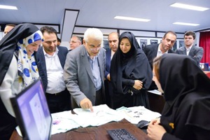 بازدید اعضای کمیسیون اقتصادی مجلس شورای اسلامی از واحد‌های تولیدی منطقه آزاد انزلی