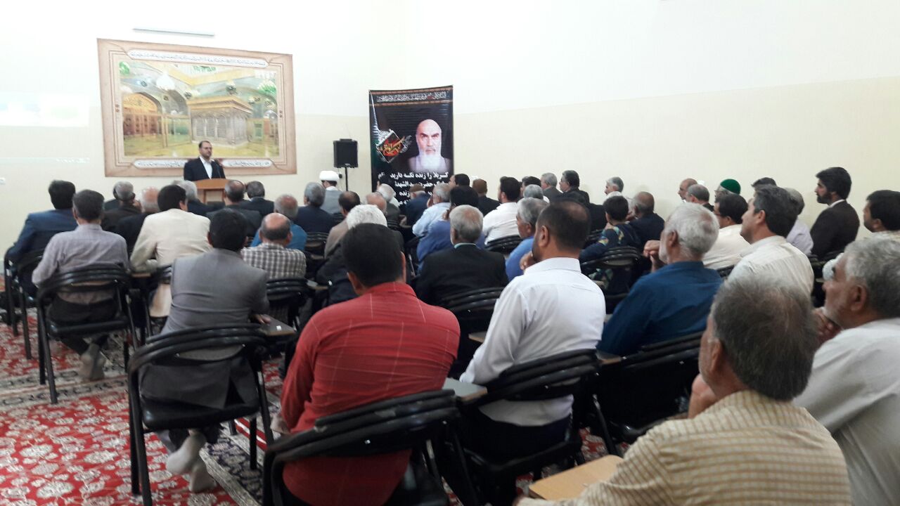 هم اندیشی مسئولین و مداحان هیئات مذهبی در کاشمر برگزار شد