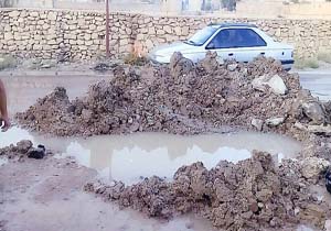 هدررفت آب در روستای حسین‌آباد + فیلم