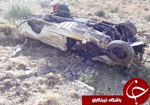 مصدومیت۲ نفر بر اثر سقوط خودرو به دره در الشتر