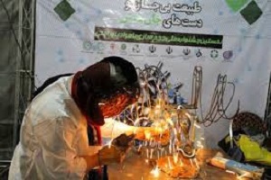 ساخت آثار هنری عجیب با زباله ها + فیلم