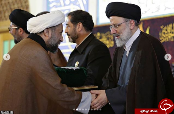 آيين اهداى پرچم آستان قدس رضوى به ٥٠٠ هیات مذهبی كشور و جهان اسلام+عكس