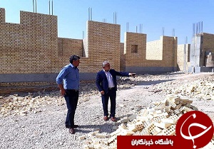 بازدید مسئولان از یک مدرسه روستایی در باغملک