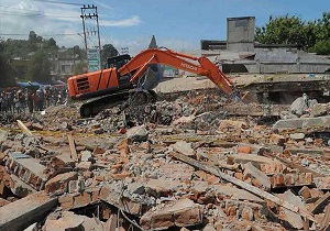 افزایش شمار تلفات سلسله زلزله‌های اندونزی به ۵۵۵ نفر
