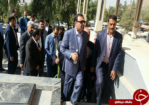 ادای احترام به مقام شامخ شهدا در نخستین روز هفته دولت+تصاویر