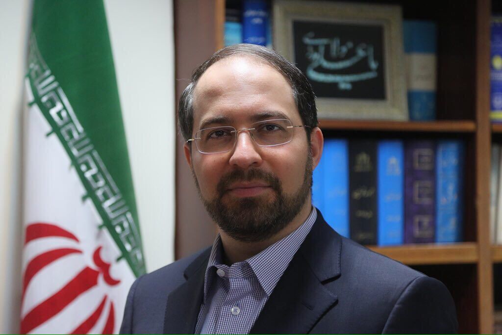 امور استان کرمان به هیچ وجه معطل نمانده است/ استاندار کرمان پس از ابلاغ قانون منع به کارگیری بازنشستگان به دولت معرفی می‌شود