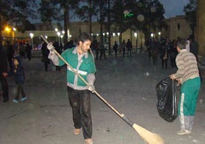 نظارت شبانه روزی پاکبانان بر معابر استان یزد در ایام محرم