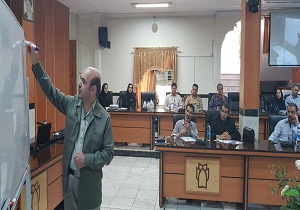برگزاری کارگاهی برای اجرای طرح خانواده کامروا در کرمانشاه