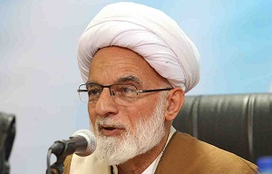 آیت الله دری نجف آبادی: عزای امام حسین (ع) با محتوای غنی و بدور از انحرافات برگزار شود/ استاندارمرکزی: برنامه ریزی برای برگزاری مراسم عزاداری با شکوه