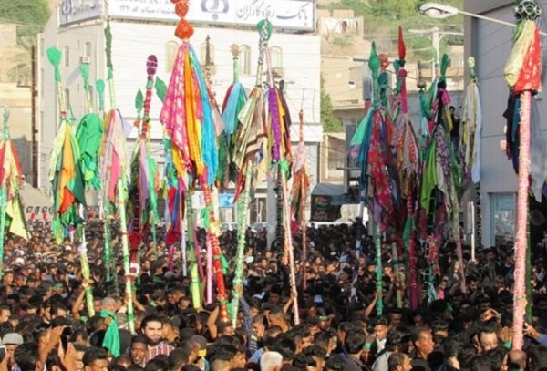 از استقبال محرم با طشت گذاری تا شبیه خوانی در ظهر عاشورا+ تصاویر