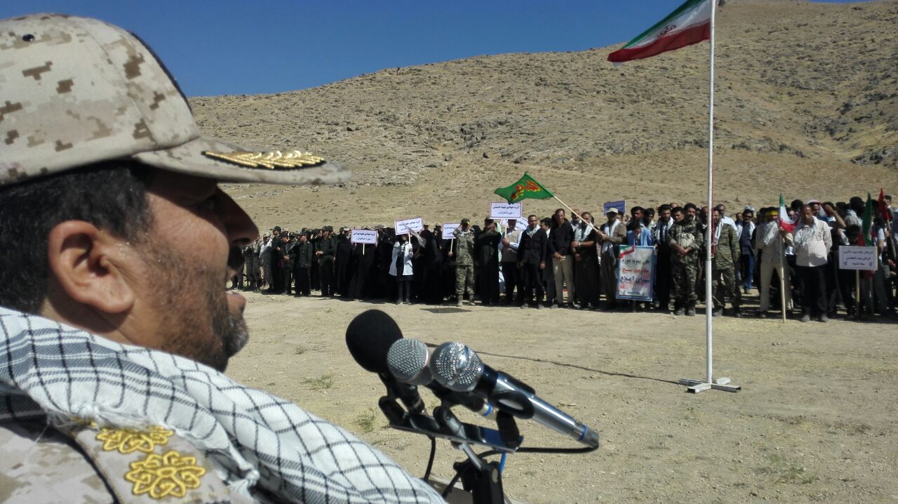 بسیج خار چشم دشمنان و حافظ امنیت کشور است