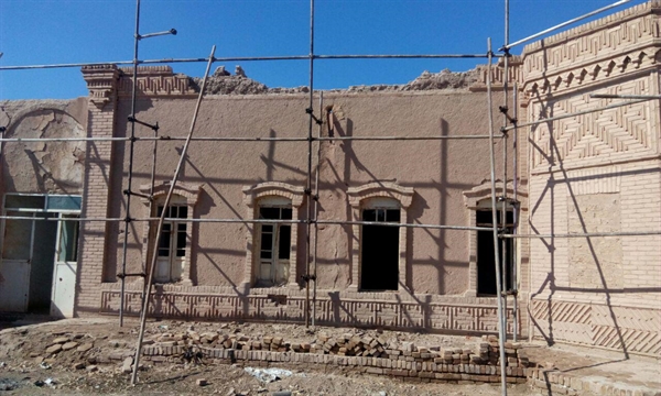 آغاز مرمت و ساماندهی عمارت میرآخوری گرمسار
