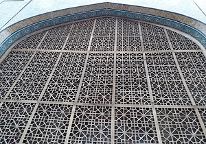 مشبک های چوبی بقعه شیخ صفی الدین اردبیلی مرمت شد