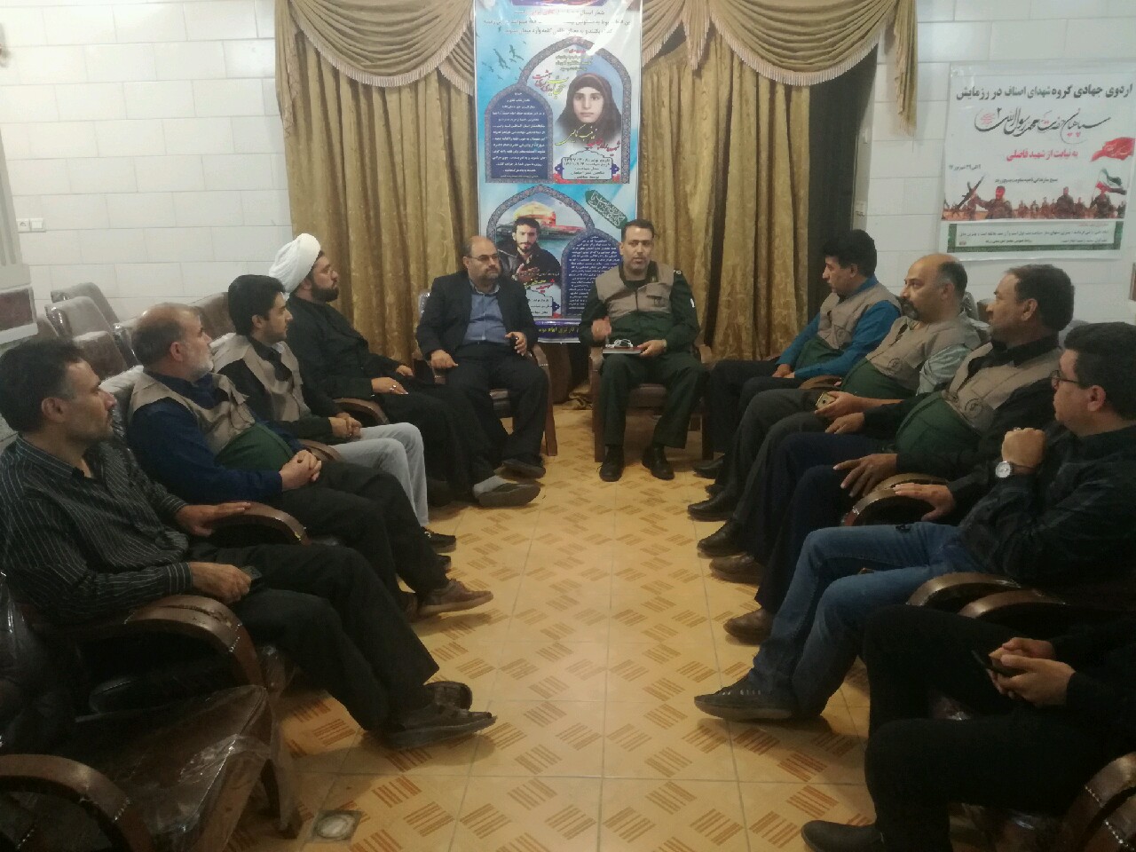 برگزاری رزمایش یک کاسب، یک دانش آموز به همت بسیج اصناف زرند