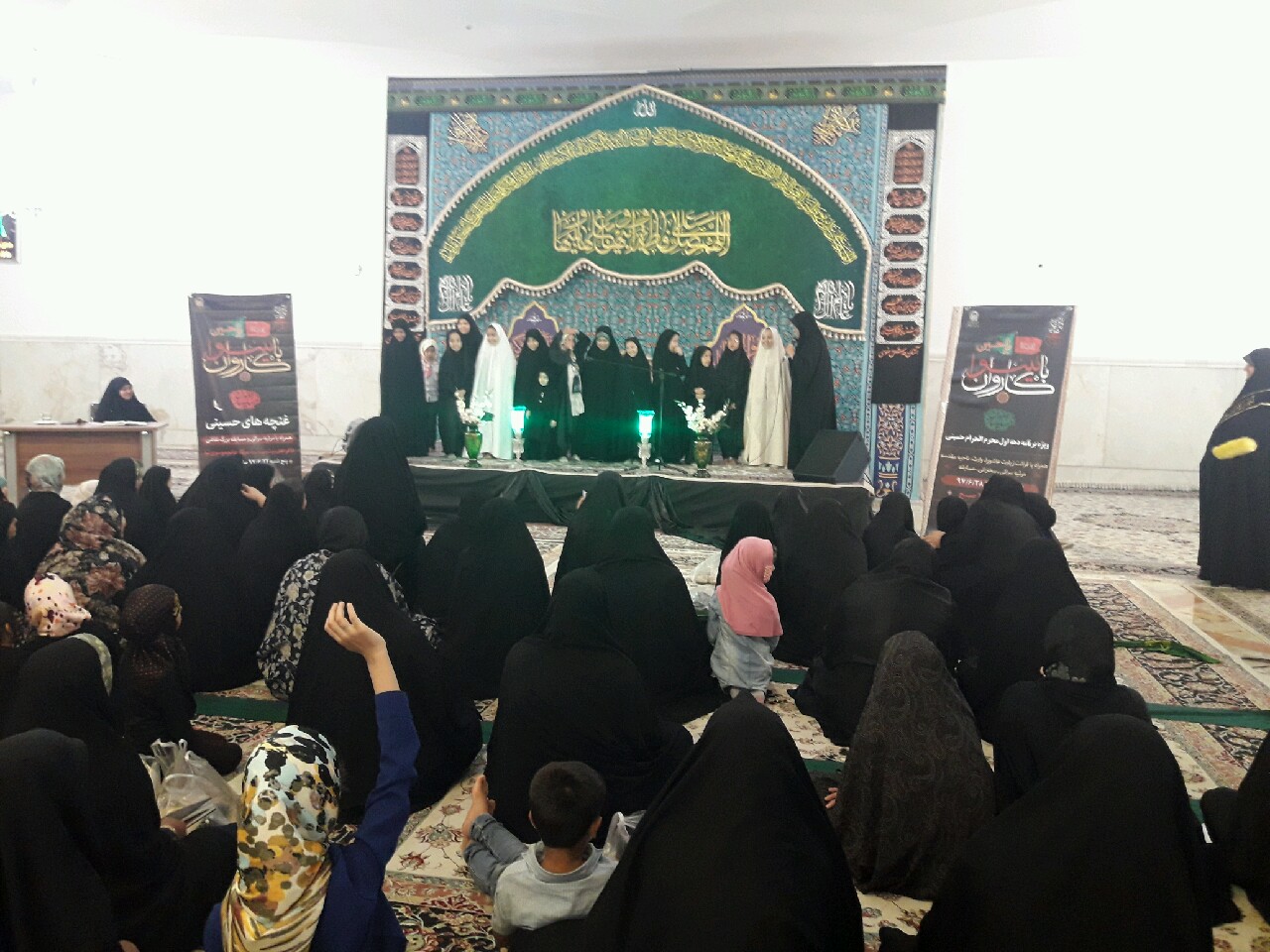 غنچه های حسینی عزادار نازدانه امام حسین در حرم مطهر رضوی