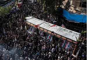 احترام تمام قد مردم تهران به شهدای گمنام دفاع مقدس + فیلم