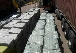 کشف ۲ محموله میلیاردی کالای قاچاق  در پلدختر