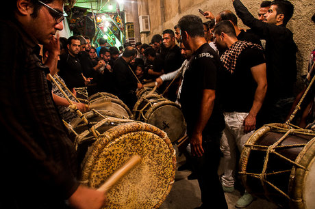 نگاهی به استفاده از آلات موسیقی در دسته های عزاداری + نظر مراجع تقلید