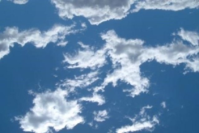 آسمان امروز زنجان صاف تا قسمتی ابری