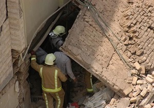 انفجار گاز و ریزش آوار در منطقه پردیس 2 اهواز