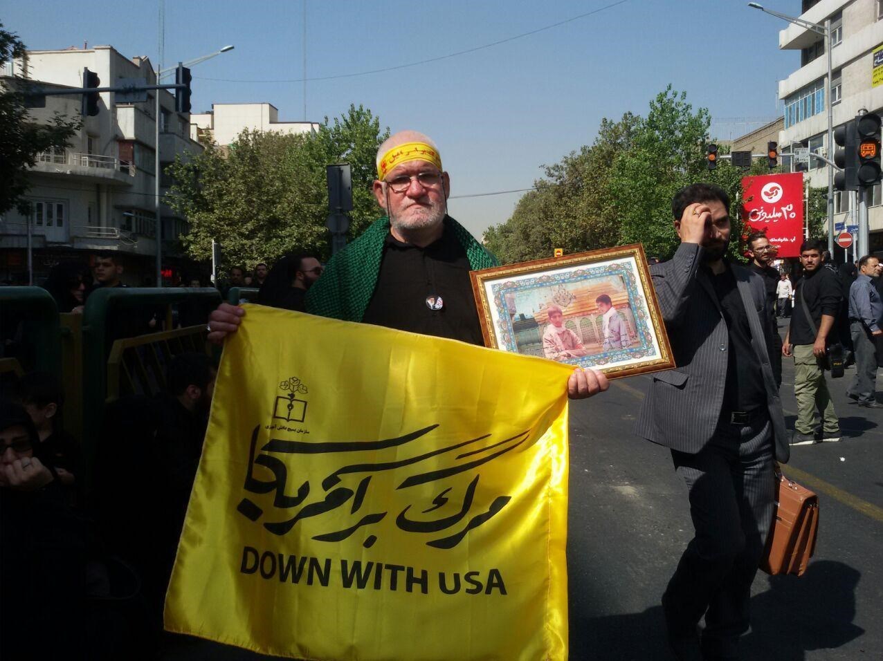 ناگفته های مادر شهیدی که هنوز برای پسرش مراسم سوگواری نگرفته است