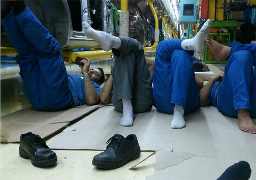 کارخانه&zwnj;ها شبیه قبرستان شده&zwnj;اند/سرمایه&zwnj;گذاران چمدان هجرت را بستند