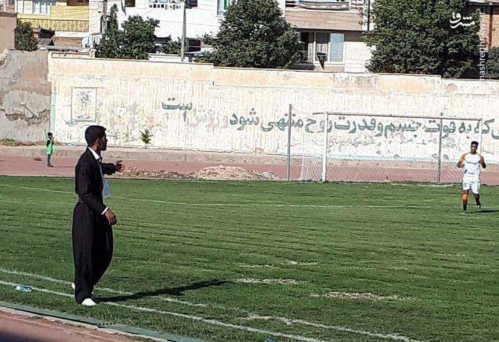 پوشش غیرمتعارف یک مربی در جام حذفی