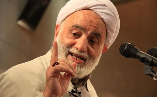 نماز ظهر عاشورا را باشکوه بپا دارید