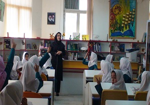 امسال مدارس قمی بدون معلم نخواهند بود