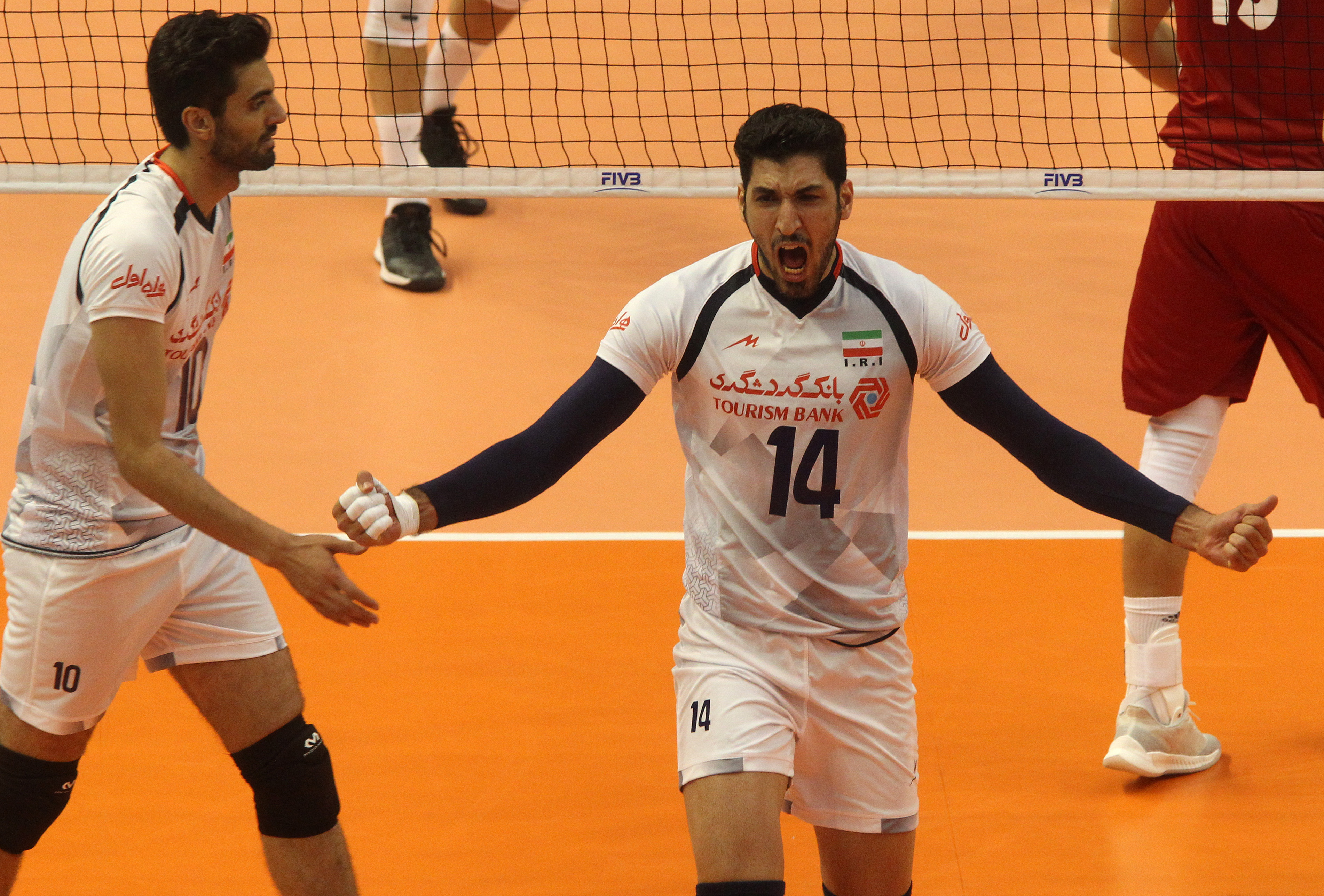 ایران صفر - لهستان 3 / نوار پیروزی&zwnj;های بلندقامتان والیبال پاره شد