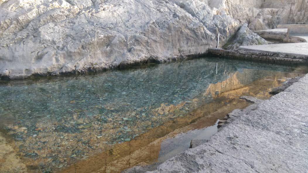 دبی آب چشمه علی هرروز بیشتر می شود