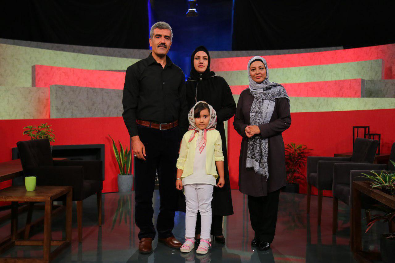 گفتگوی رزیتا غفاری با معروف‌ترین روحانی توئیتر