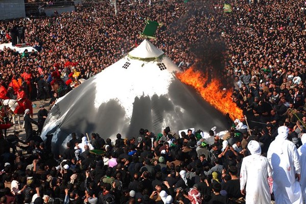 برگزاری مراسم آتش زدن خیمه&zwnj;ها هم&zwnj;زمان با ظهر عاشورا