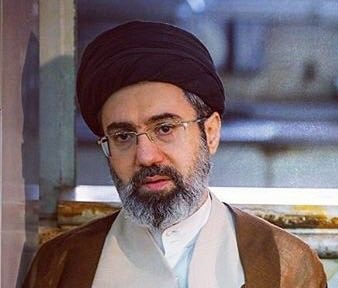 ویدئویی از حضور فرزند رهبر انقلاب در مراسم عزاداری