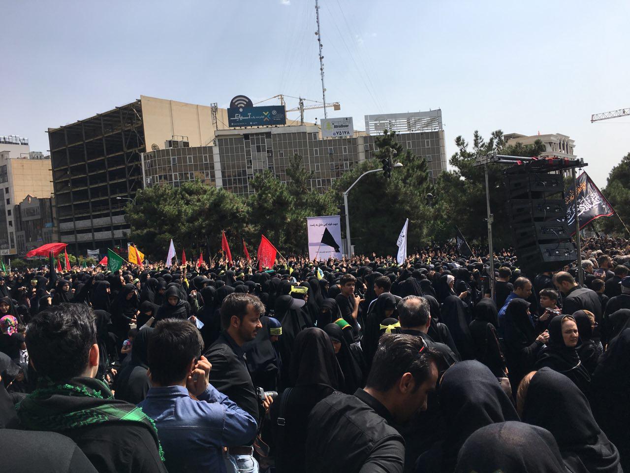 گزارش تصویری از تجمع بزرگ عاشوراییان