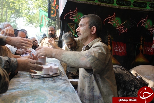 تصاویری از عزاداری مردم خرم آباد در روز عاشورای حسینی