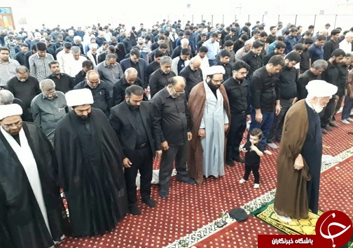 اقامه نماز ظهر عاشورا در بندرعباس +تصاویر