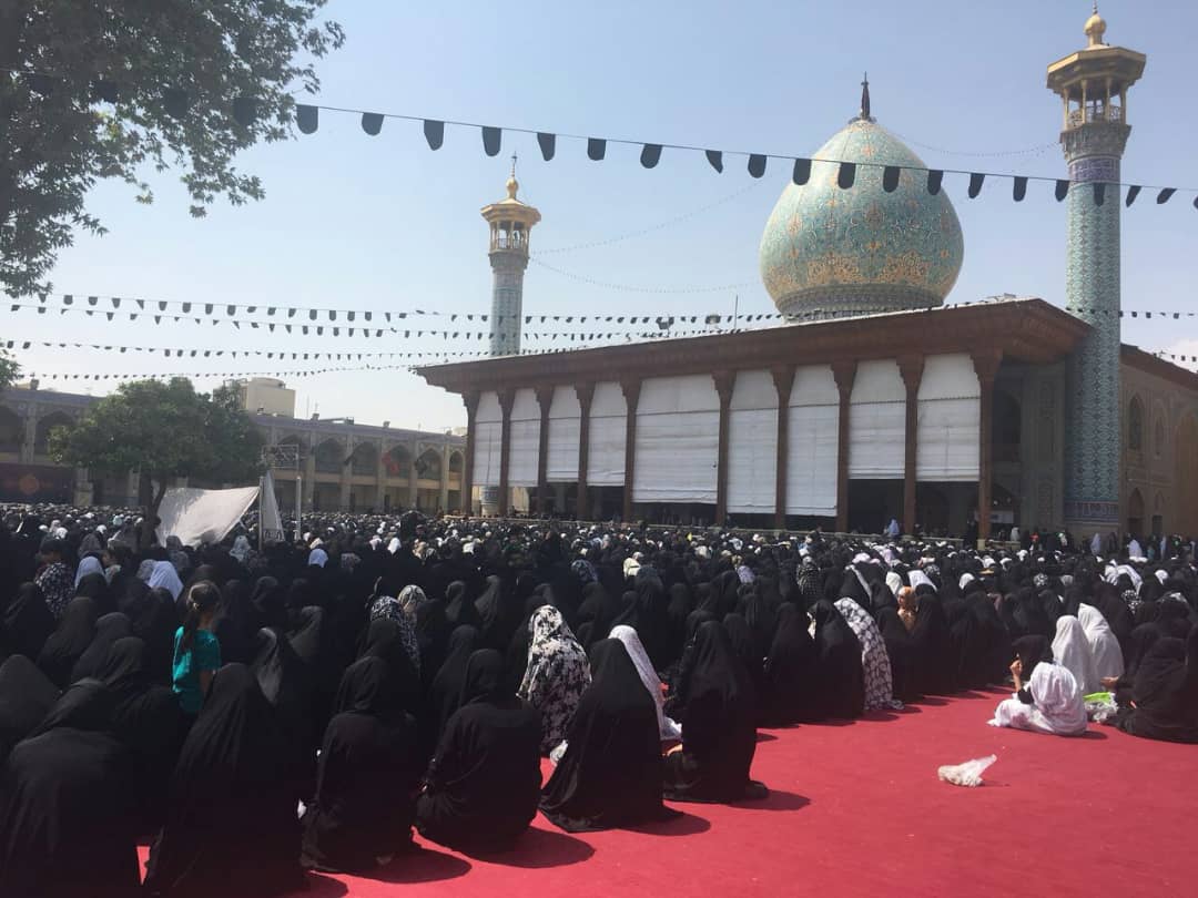 نماز ظهر عاشورا در حرم شاهچراغ (ع) اقامه شد