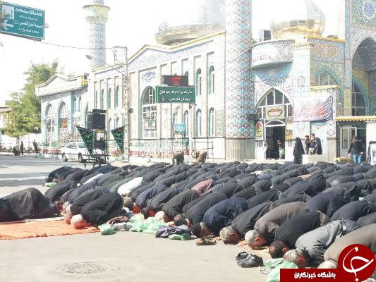 اقامه نماز ظهر عاشورا در خوی+تصاویر