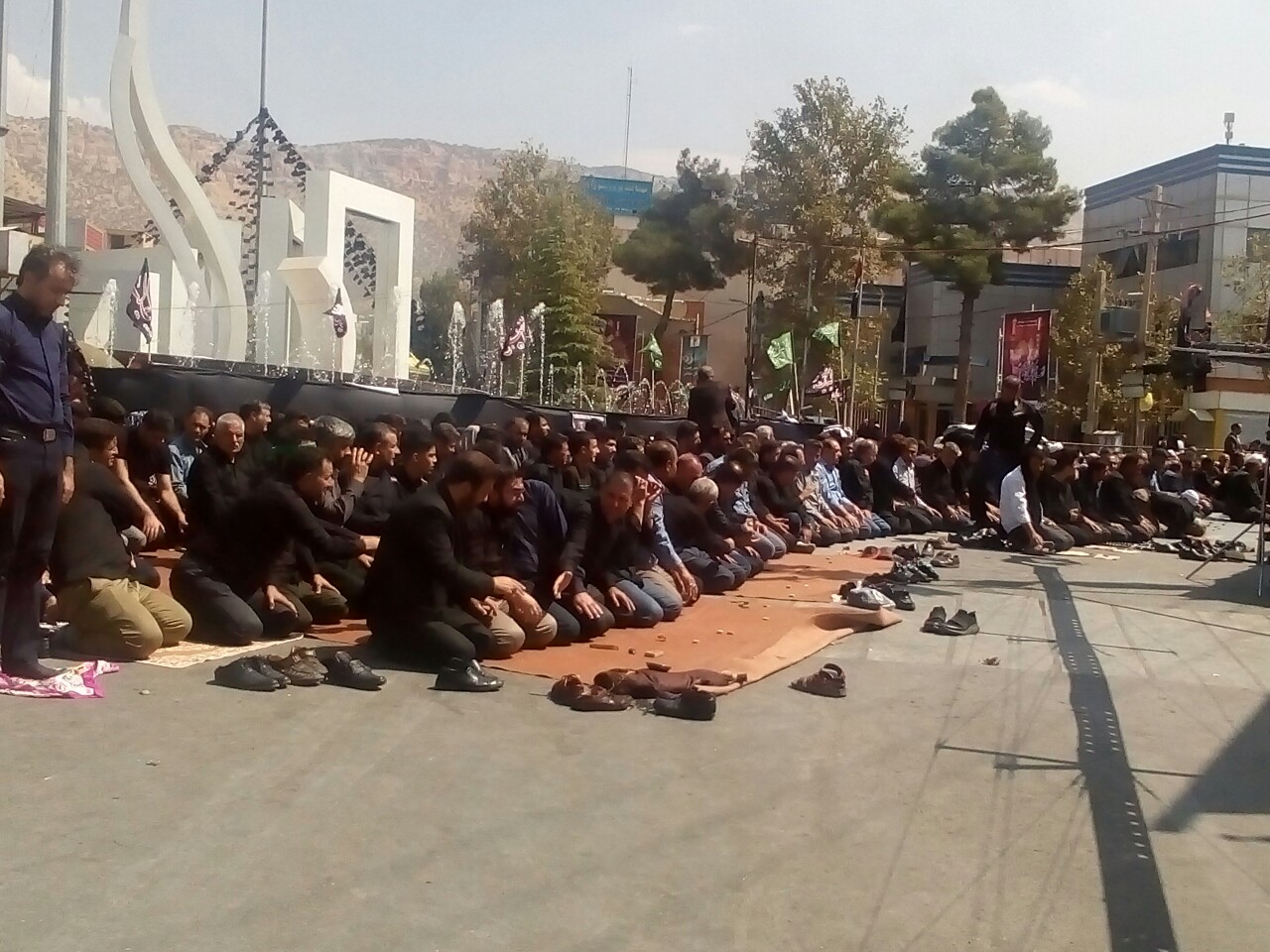 مکتب عاشورا بهترین پیام ها را برای مقابله با ظلم جهانی دارد